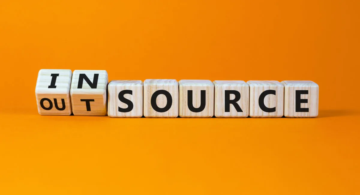 Logistica interna, in outsourcing o dropshipping?